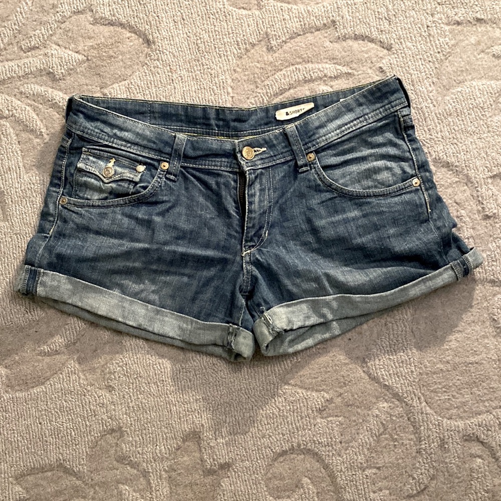 Short jean shorts